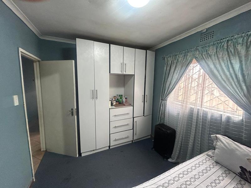 5 Bedroom Property for Sale in Malibu Village Western Cape